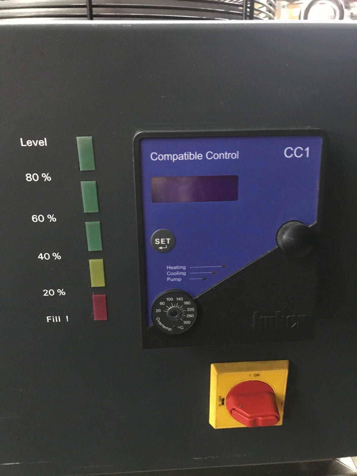 HUBER UNICHILLER CHILLER UC060T 400V 3-N 50HZ MAX 9 8 A ARTIKEL IS GEBRUIKT