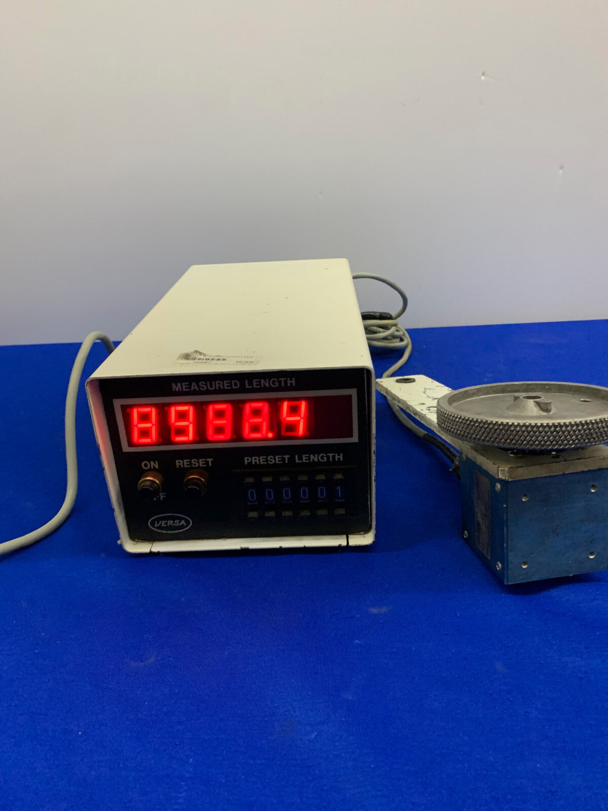 VERSA, D-2581-1, LINEAIR MEETAPPARAAT, MET QUBE 32X0600100004 ROTOPULSER