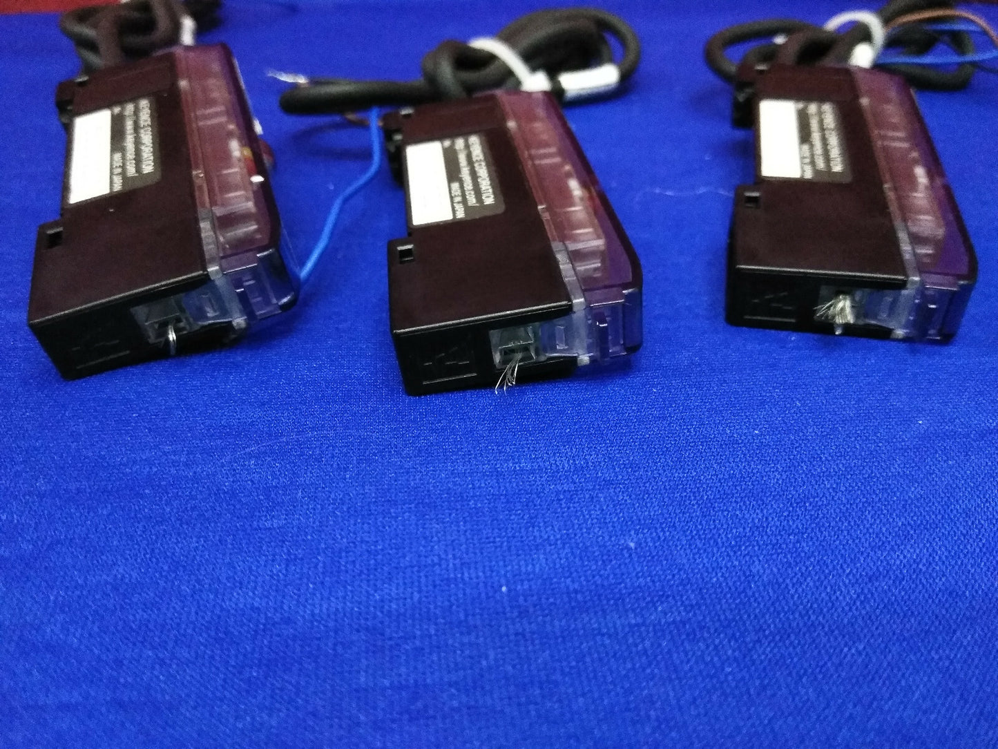 1 LOTTO QTY DA 3 - AMPLIFICATORE INTERRUTTORE DI PROSSIMITÀ KEYENCE ES-M1