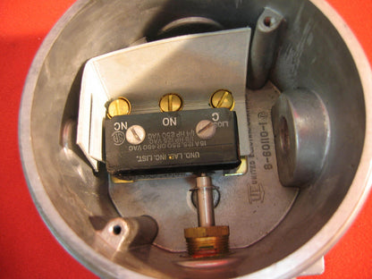 UE UNITED ELECTRICAL CONTROLS TPE J110 MODELL 144 BEREICH 0-20 PSI DIFFERENTIAL 