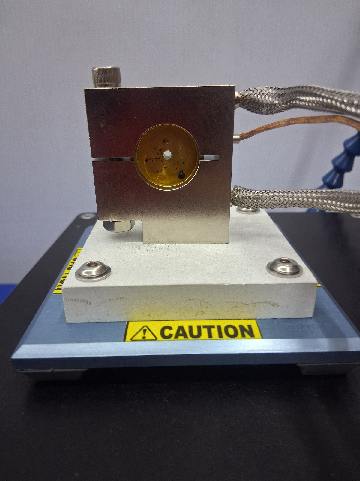 Beahm 43-B Manual Die Necker 120V 50/60 Hz 100-125 PSI 10 Amp