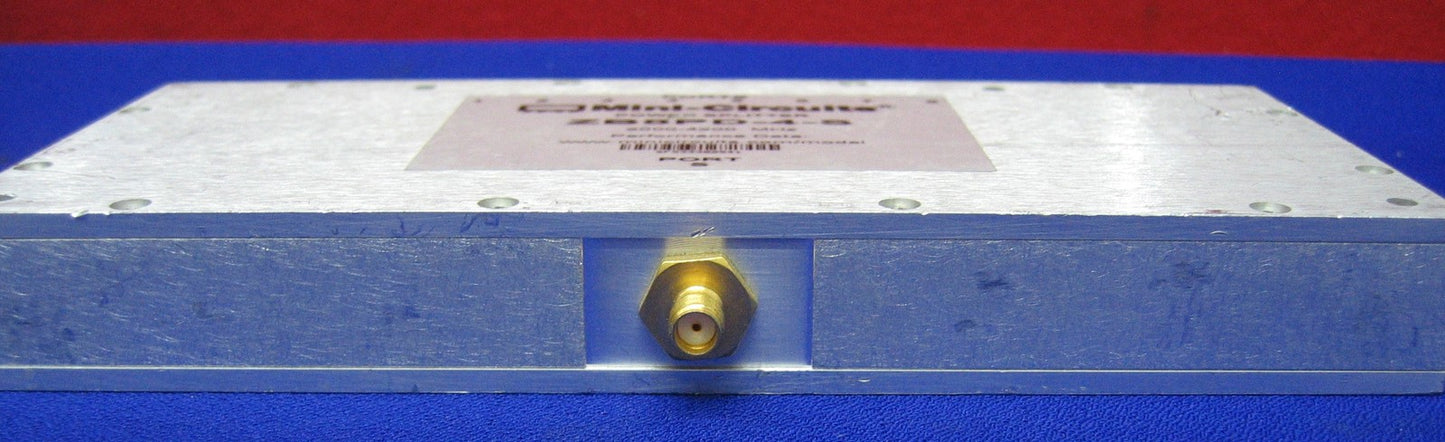 MINI-CIRCUITS POWER SPLITTER ZB8PD-4-S 2000-4200 MHz