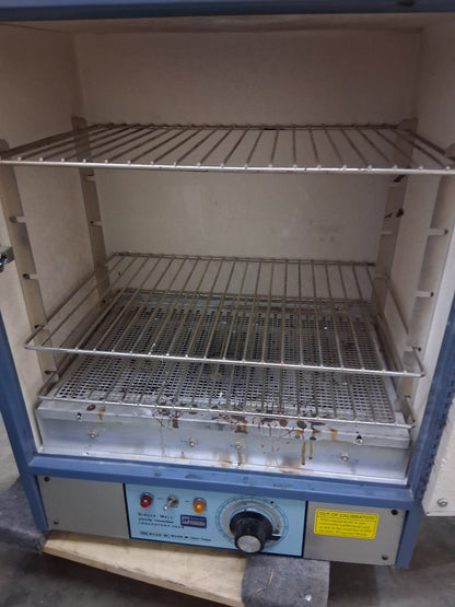 BLUE M SW-17TA SINGLE WALL GRAVITY CONVECTION LABORATORY OVEN