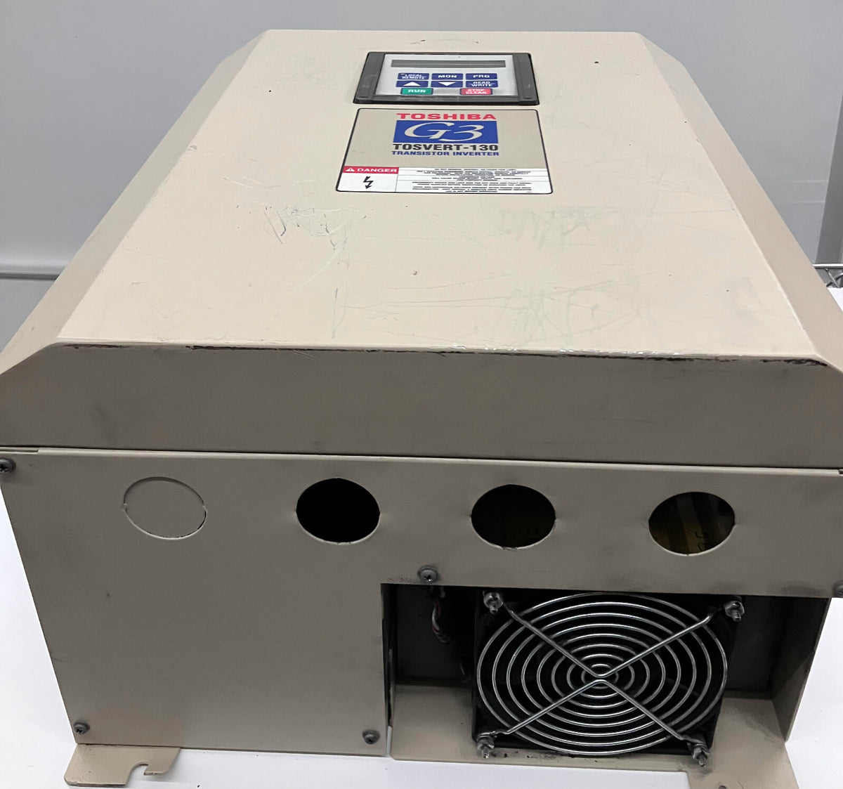 東芝 VT130G3U4220 TOSVERT-130 G3 トランジスタ インバーター