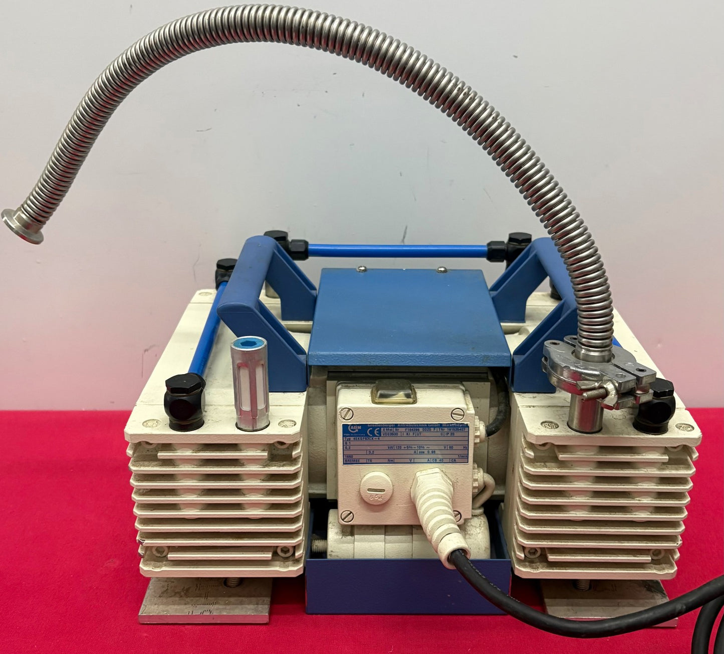 ABM VACUUBRAND DIAPHRAGM VACUUM PUMP 4EKGF63CX-4 VAKUUMPUMPE