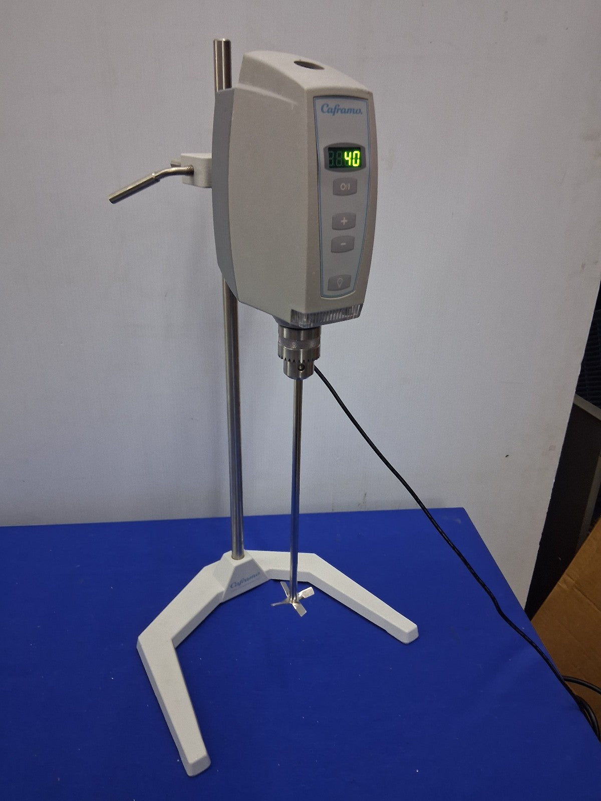 CAFRAMO 2002 COMPACT DIGITAL OVERHEAD STIRRER WITH STAND SHAFT & ROD 40-2002 RPM