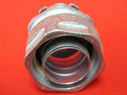 O-Z GEDNEY 1"  STRAIGHT LIQUID TIGHT CONDUIT CONNECTOR, SOLD AS 1 LOT OF QTY 2