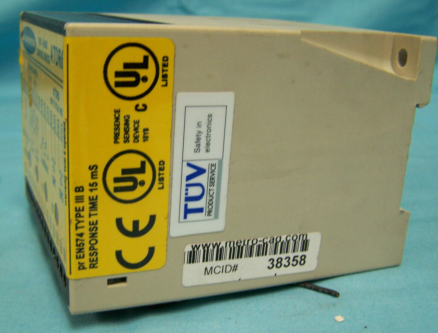 DISPOSITIF DE COMMANDE À DEUX MAINS BANNER MODÈLE ATDR6