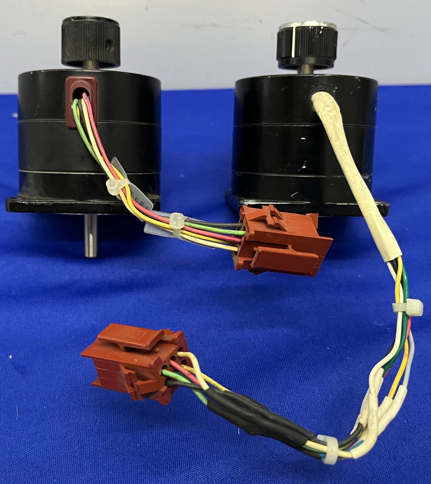 ORIENTAL MOTOR VEXTA PH265M-31 STAPPENMOTOR - 1 LOT HOEVEELHEID 2 