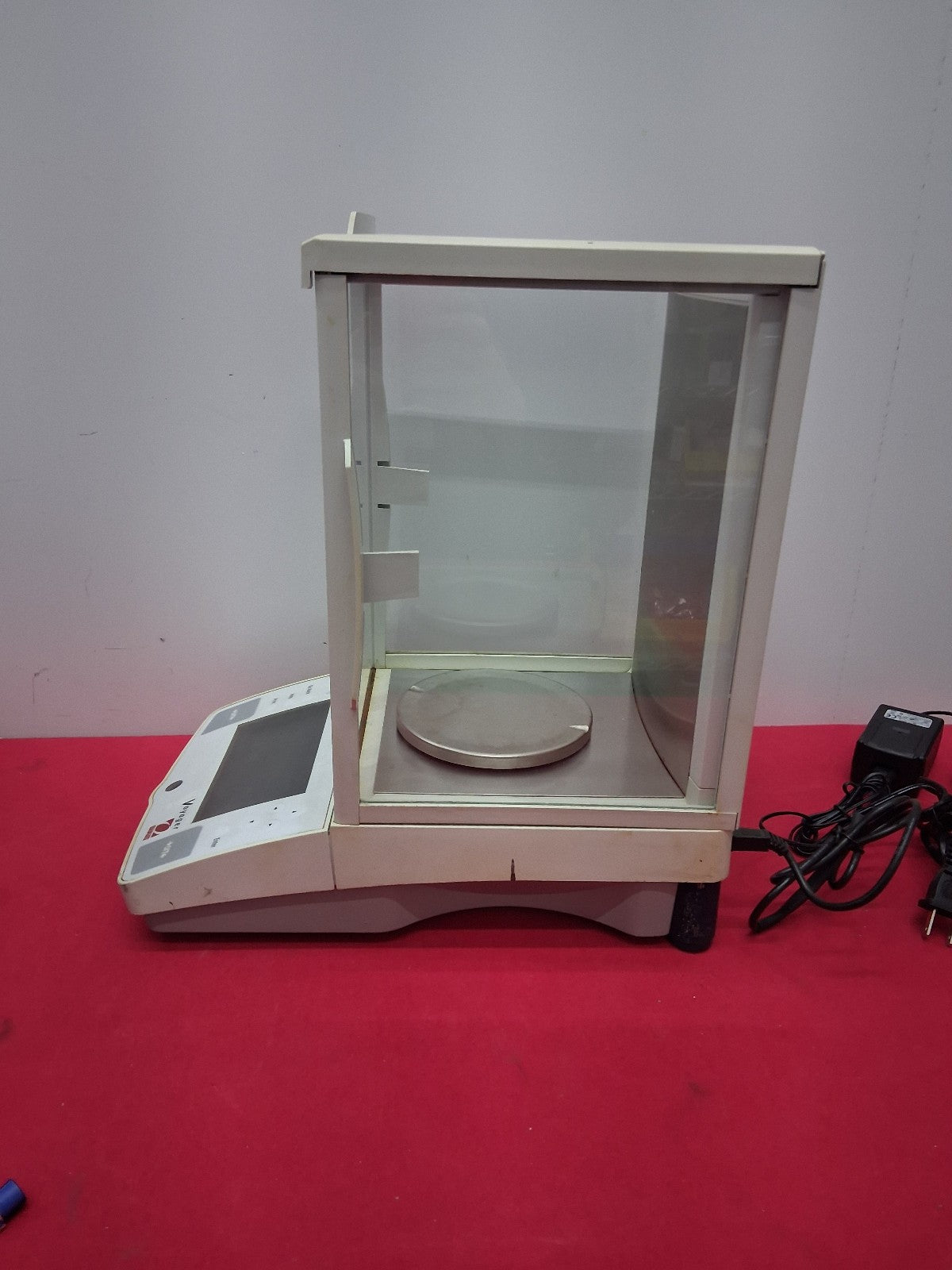 Ohaus Voyager V14130 Analytical Precision Balance Scale Max Capacity 410g