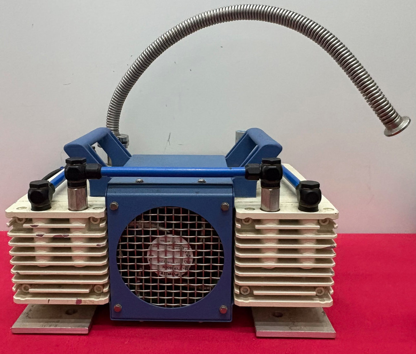 ABM VACUUBRAND DIAPHRAGM VACUUM PUMP 4EKGF63CX-4 VAKUUMPUMPE