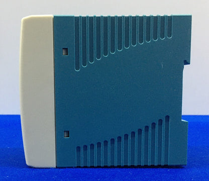 FUENTE DE ALIMENTACIÓN CA A CC MW / MEAN WELL MDR-60-48 PARA CARRIL DIN