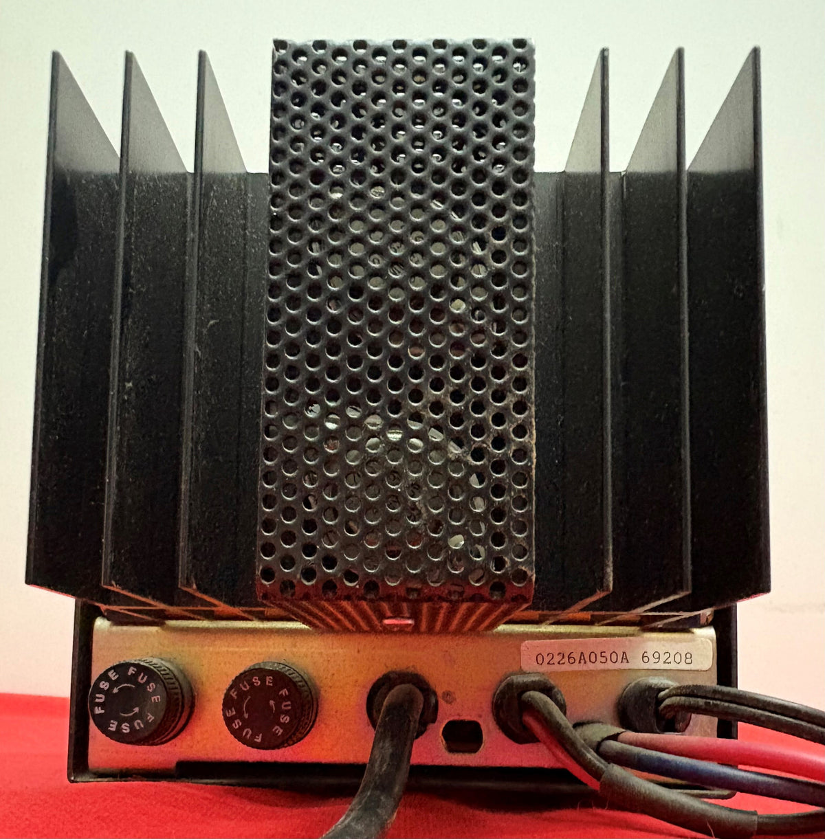EF JOHNSON DCスピーカー電源 239-0226-101/111/121 115VAC 50/60HZ 13.8VDC
