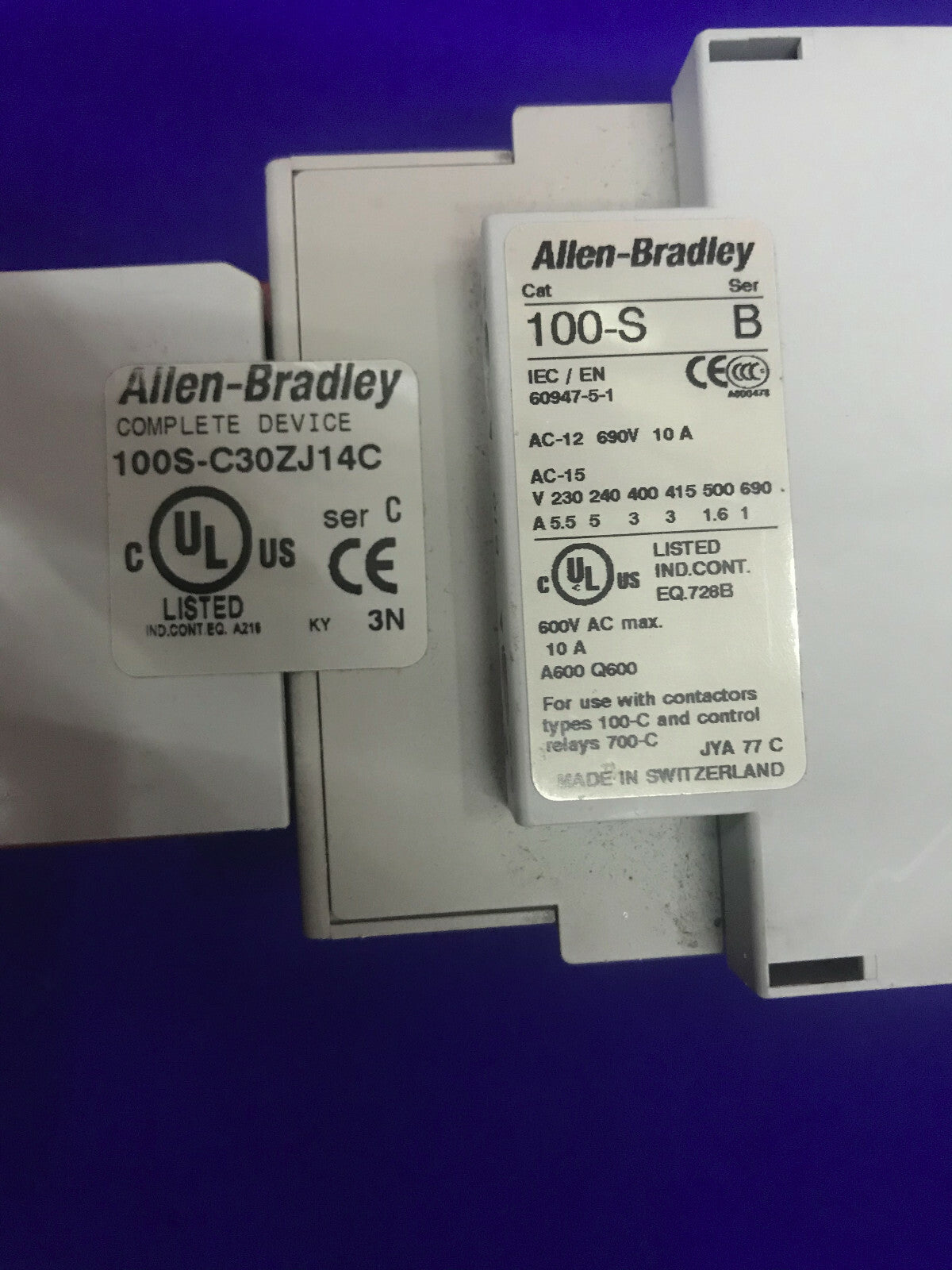 Allen-Bradley / Allen Bradley AB 100S-C30ZJ14C CONTATTORE DI SICUREZZA COMPLETO DEL DISPOSITIVO