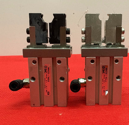 SMC MHZ2-16D2 PNEUMATIC PARALLEL FINGER GRIPPER 16mm - 1 LOT QTY 2