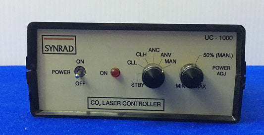 SYNRAD UC-1000 CO2-LASERSTEUERUNG 24 VDC
