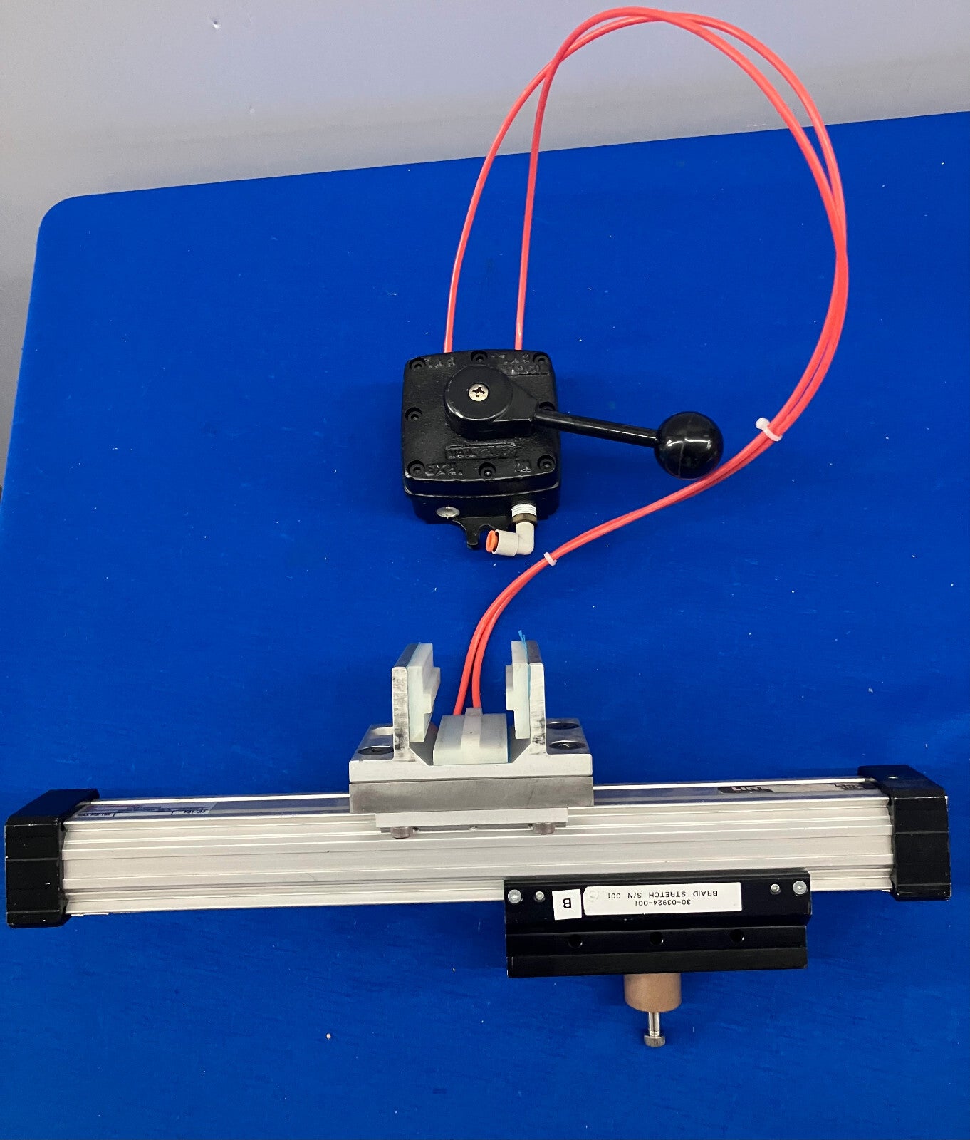 CILINDRO SENZA STELO NORGREN GUIDA 25MM C/46125/M/8 CON INTERRUTTORE PNEUMATICO