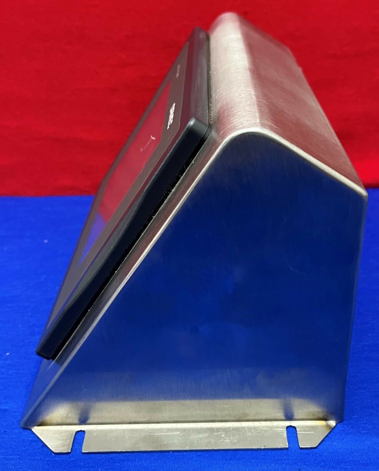 ORMEC MMI-8056 Bedienerschnittstelle Farbdisplay Touchscreen mit Gehäuse