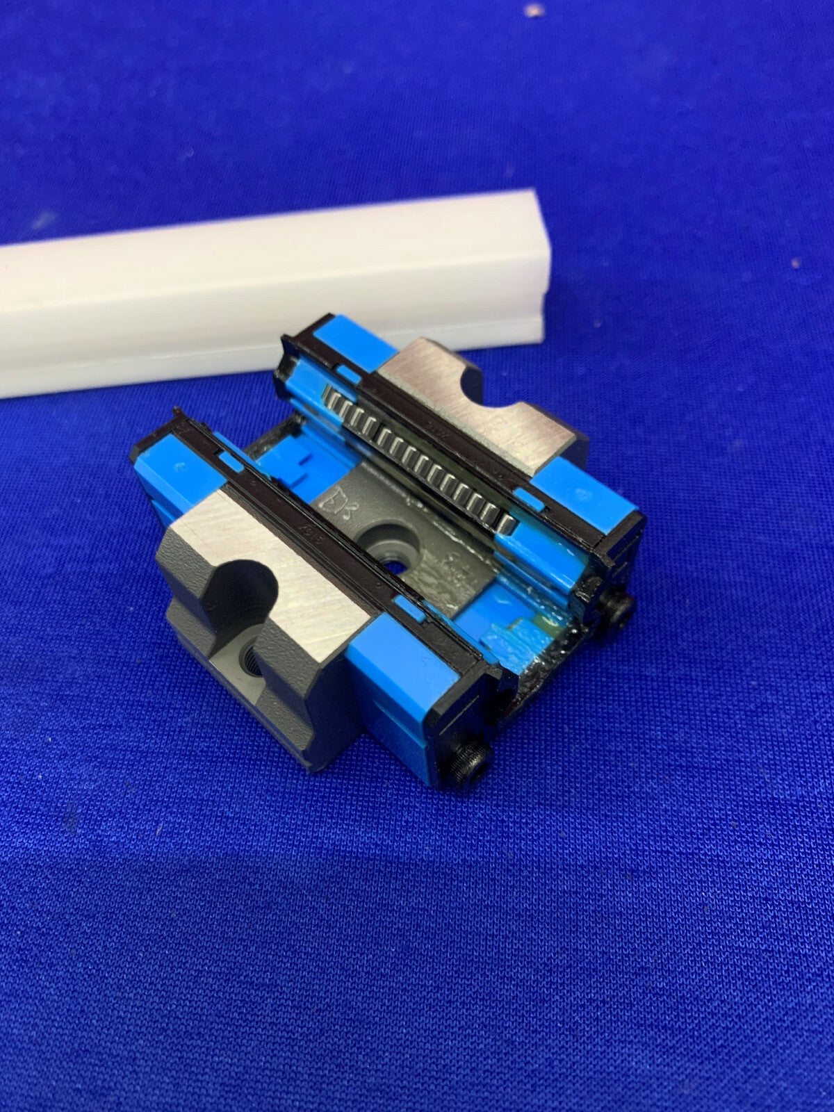 Rail à rouleaux linéaires IKO MXC15 MXC15C1PS2 Bloc compact C-Lube PS2