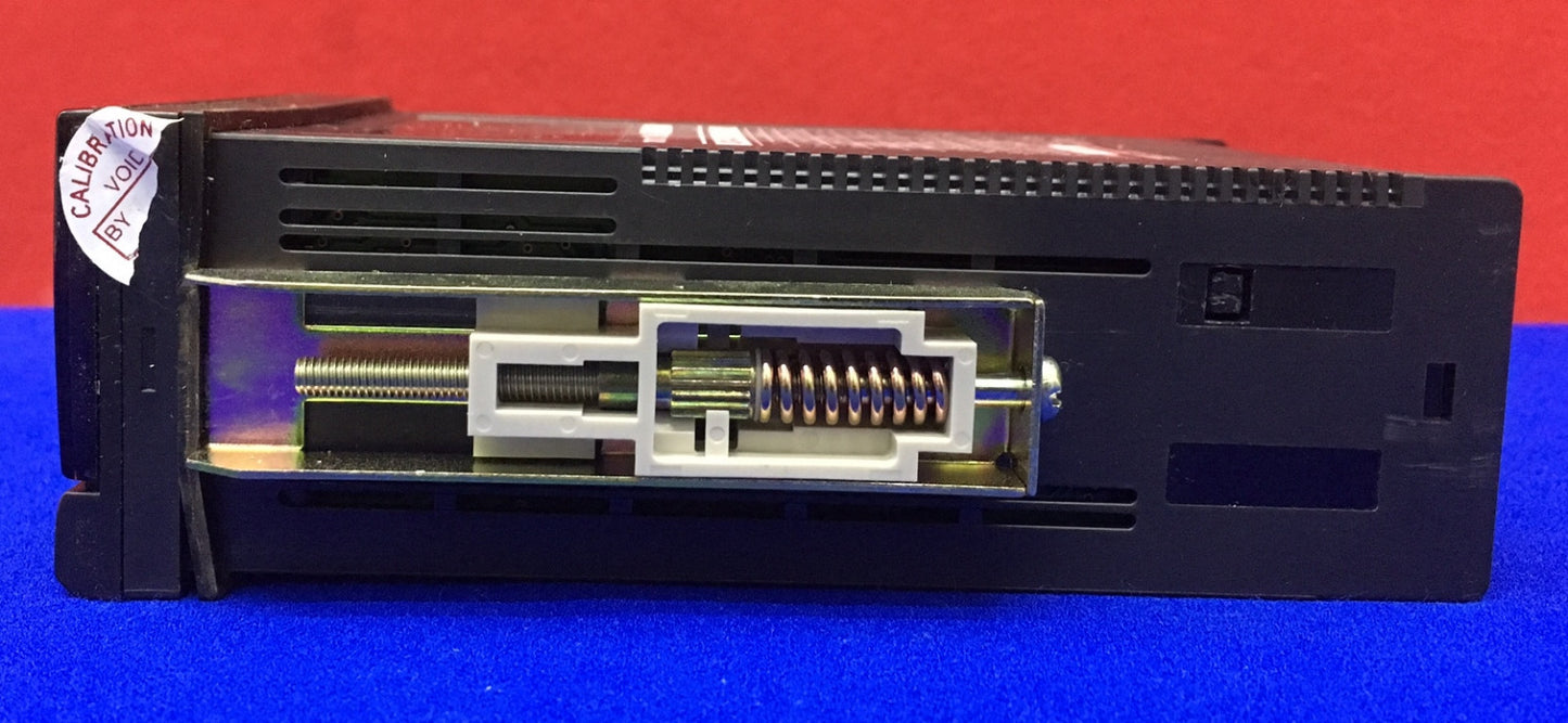 OMRON K3NX-VD1A AC100-240V 50/60 15VA デジタルパネルメータ