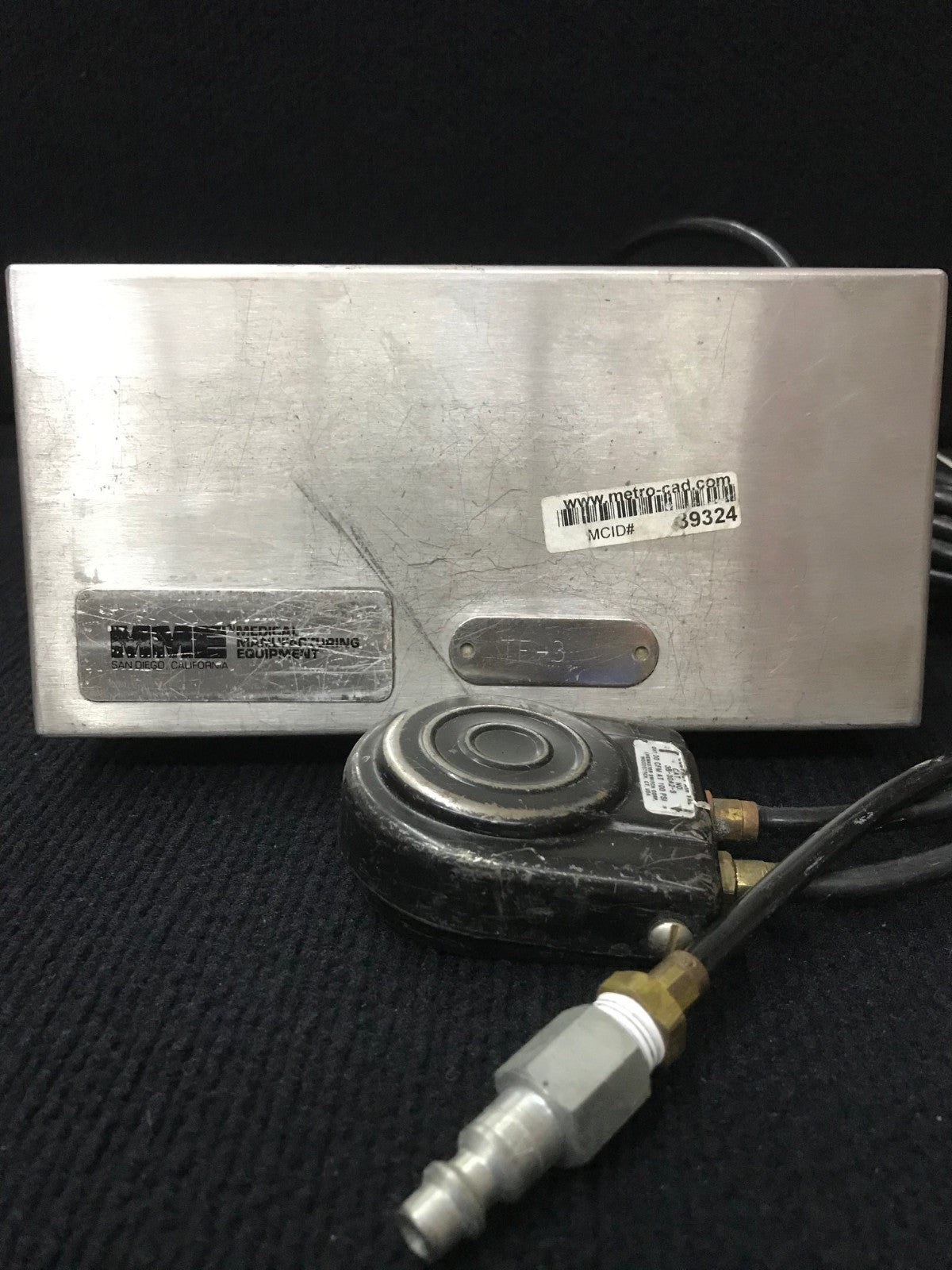 MME MEDICAL MANUFACTURING EQUIPMENT 4200 NEUMATIC CONTROLLED WITH FOOT SWITCH