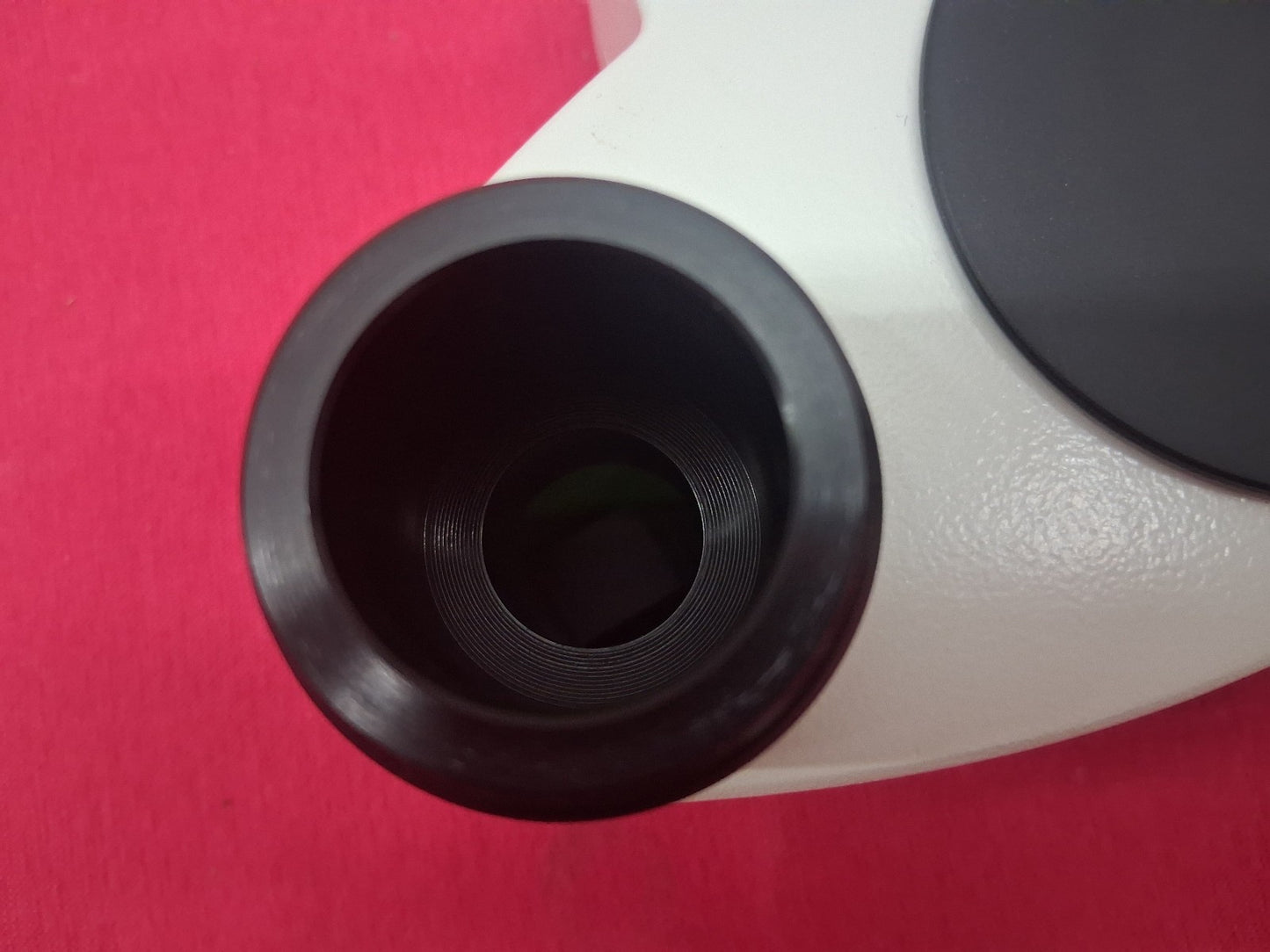 Leica 10446309 Documentation Tube HD V, a switchable 3-position beam splitter