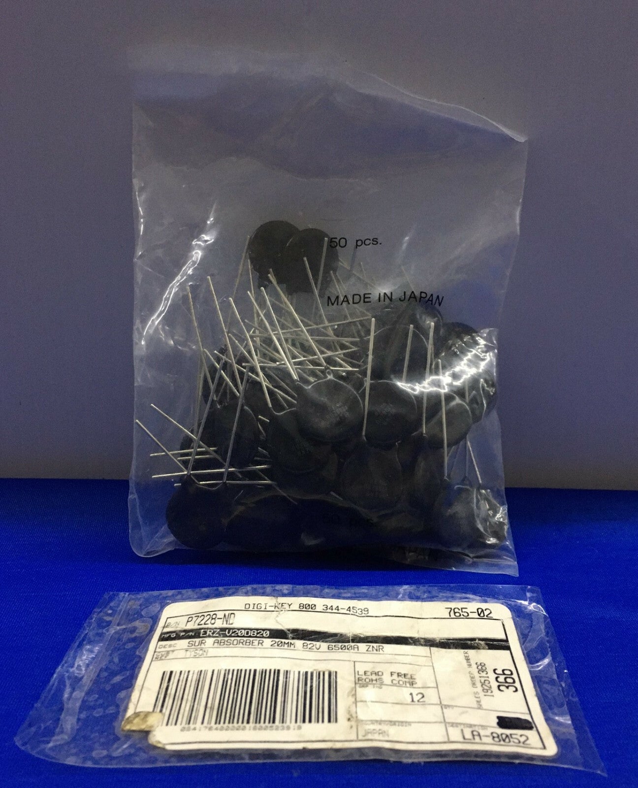 1 VERPAKKING VAN 50 STUKS - DIGI-KEY P7228-ND ERZ-V20D820 VARISTOR OP ABSORBER 82V 10KA
