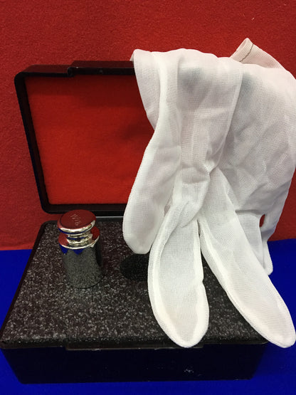 PESO OHAUS DE 100 g CON ESTUCHE Y GUANTE