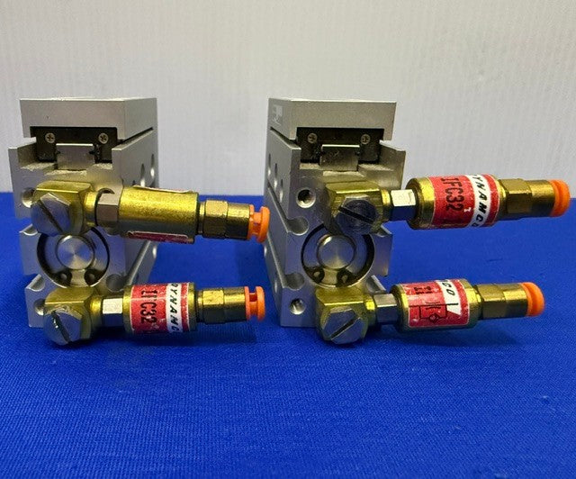 SMC MXH16-10 Pneumatic Compact double stroke slide table 10mm 1 Lot of Qty. 2