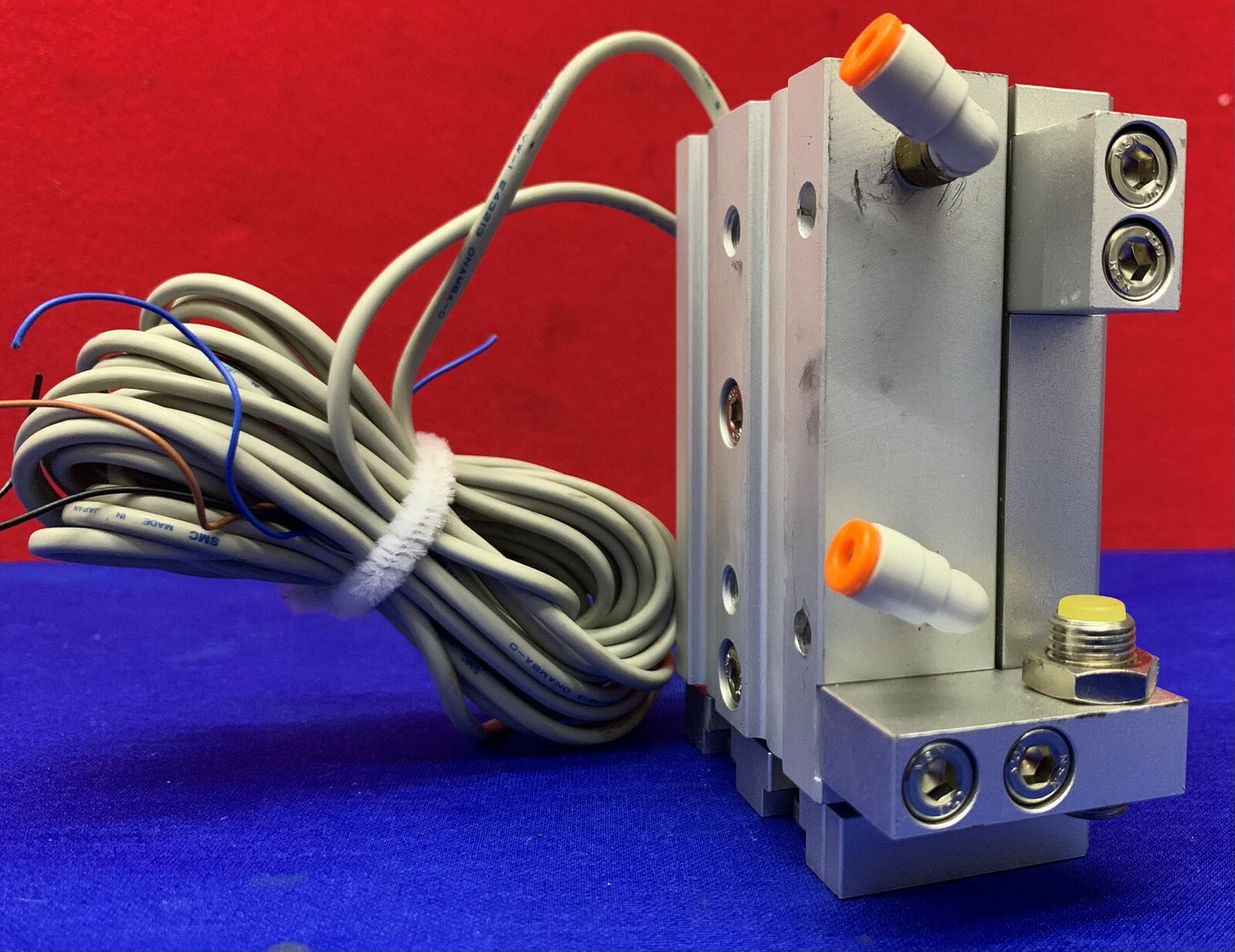 Vérin pneumatique SMC MXS16-40w/(2)SMC D-M9N, capteur statique à détecteur automatique
