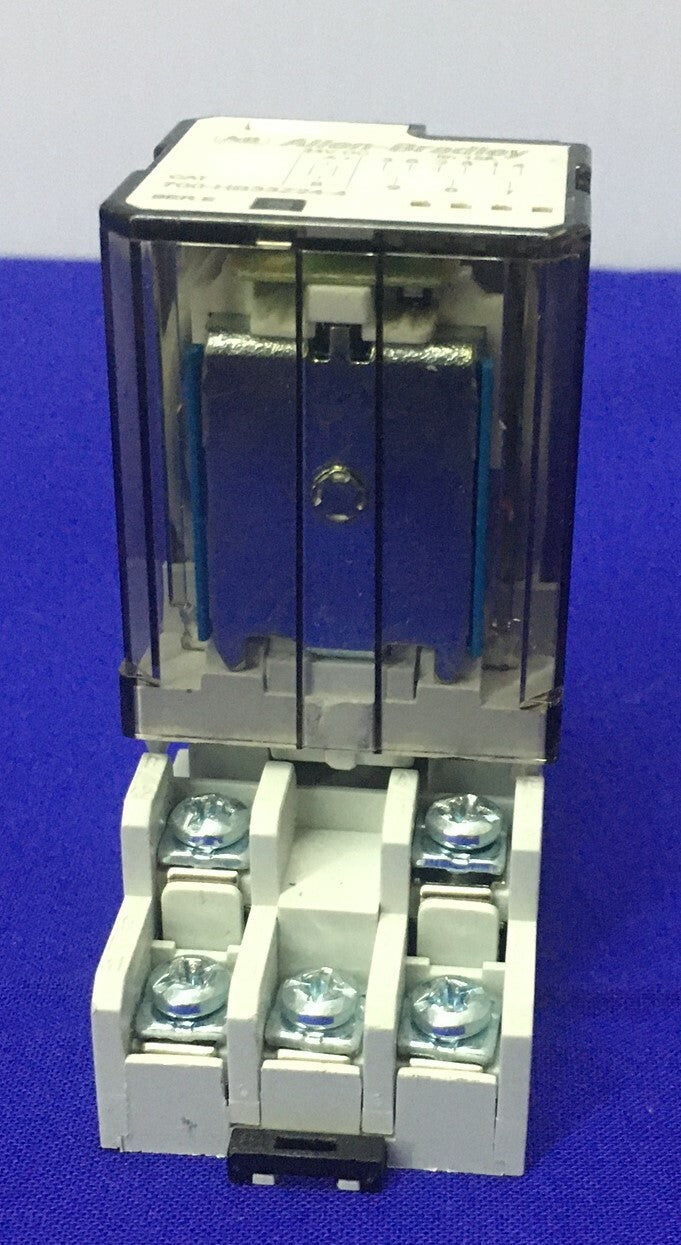 Allen-Bradley Allen Bradley AB 700-HB33Z24-4 SER E ALLZWECKRELAIS 