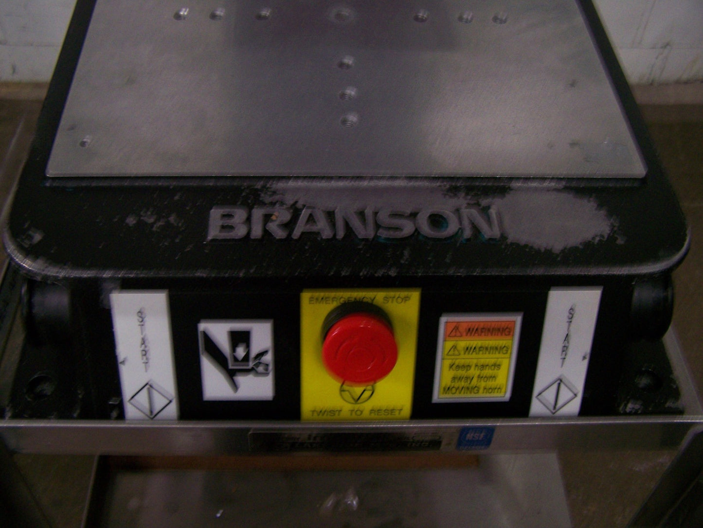 BRANSON ULTRASONIC WELDER 910IWT INPUT 117 VAC 13 AMP 50/60 HZ FOR PARTS REPAIR