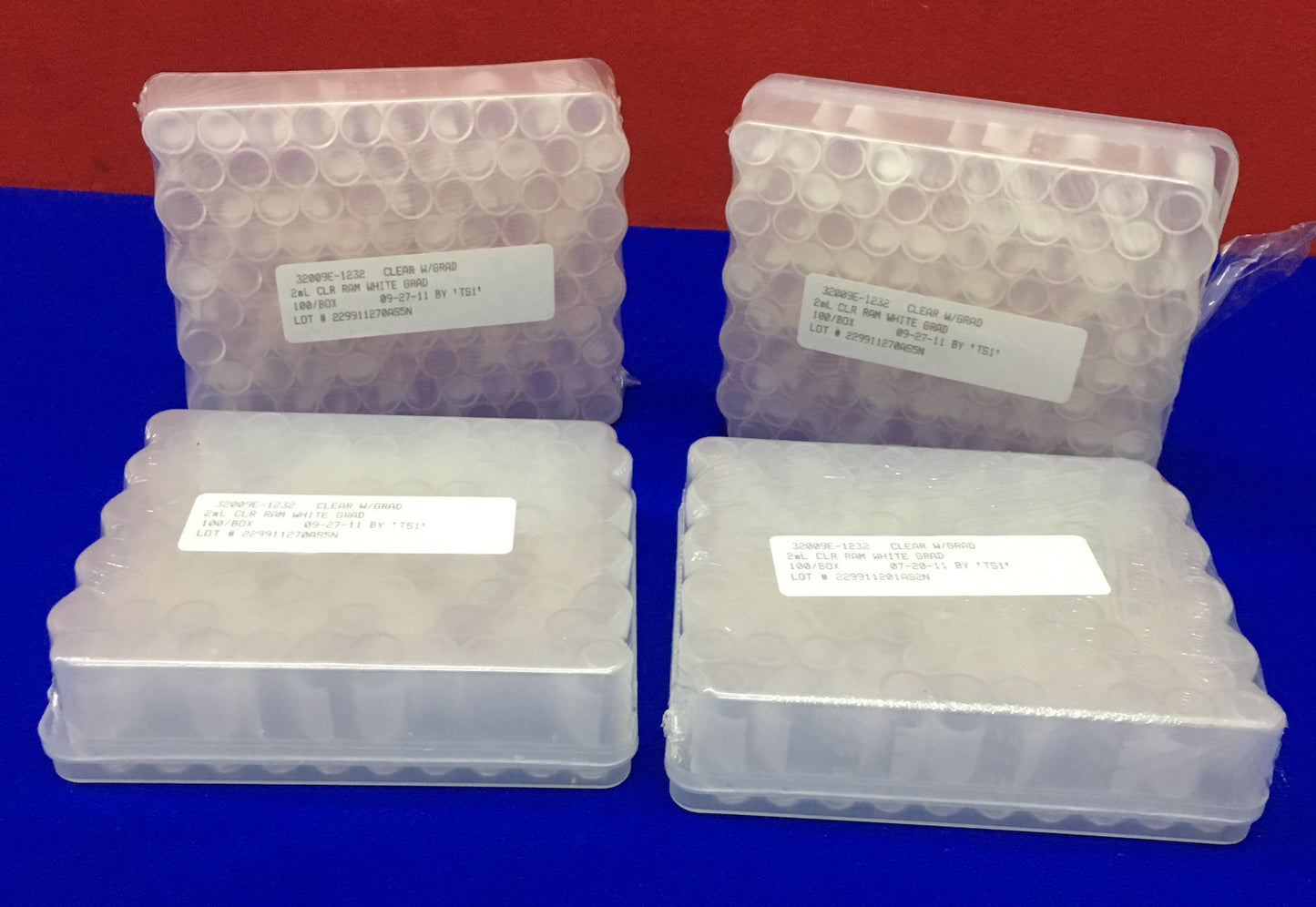 4 CONFEZIONI CONTENENTI 100 PEZZI EA 32009E-1232 TRASPARENTI CON FIALE RAM BIANCO GRADUATO 2mL