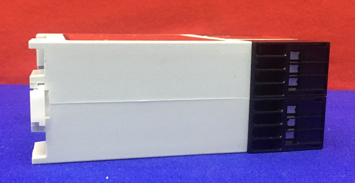 CONTROLADOR DE RELÉ DEL MÓDULO DE SEGURIDAD ES-UA-5A DE BANNER ENGINEERING 