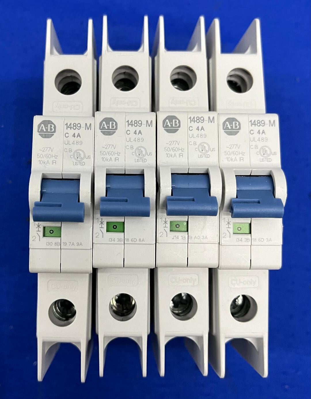 ALLEN BRADLEY 1489-M1C049 4A SER D MINIATURE CIRCUIT BREAKER LOTTO DI 4