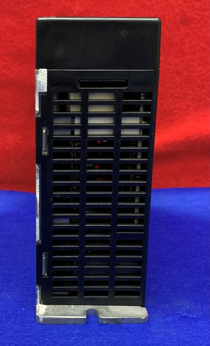 GE Fanuc SL シリーズ IC800SLA0101A サーボアンプ 115V