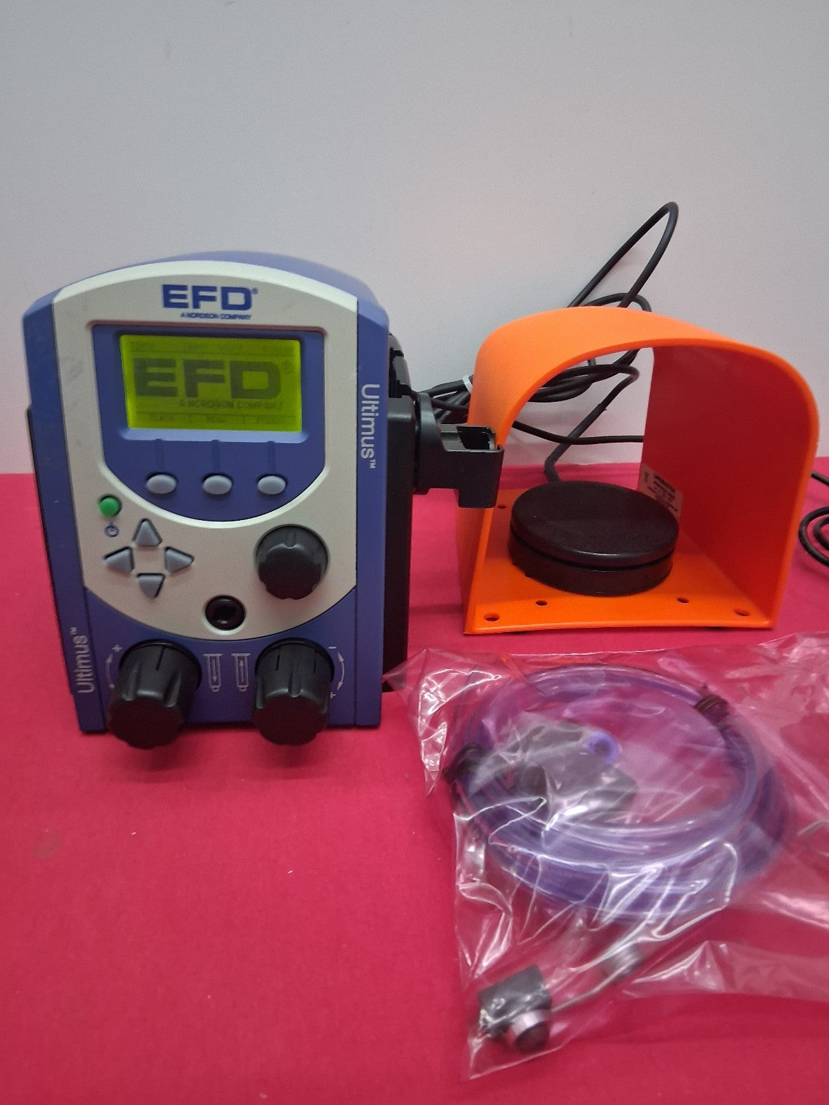 NORDSON ULTIMUS ULTRA 2415 7002003 EFD DISPENSER ADHESIVE FLUID DISPENSER TESTED