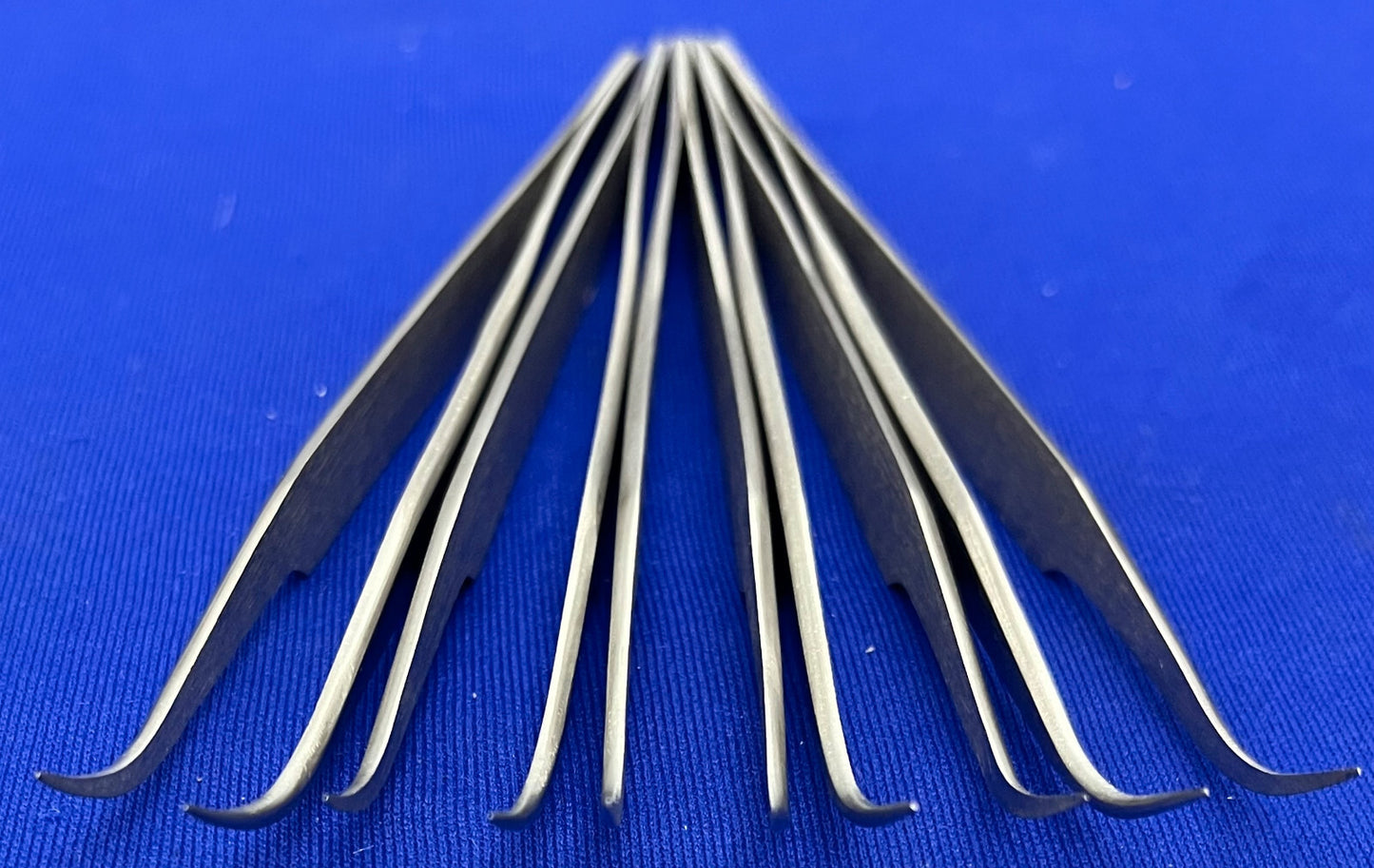 AVEN 7-SA GEBOGENE PINZETTE MIT SUPERFEINE SPITZEN 4 3/4" SS - 1 LOT MENGE 10
