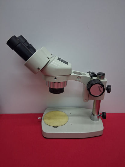 Unitron FSB 1x-2x Microscope with 10x/23 Eyepieces and Stand