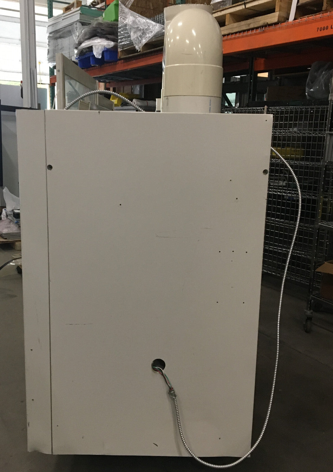 KEWAUNEE LABORATORY FUME HOOD/WITHOUT BASE SUPREME AIR 8' X 3' X 78" Has CUTOUT