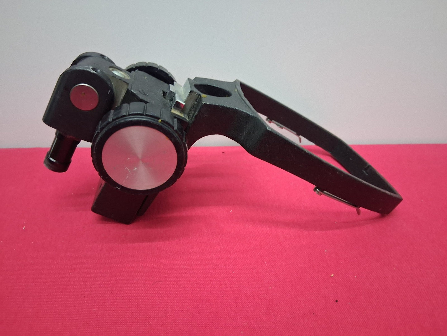 Bausch & Lomb E ARM FOR StereoZoom MICROSCOPE WITH MOUNT PIN. FOCUS MOUNT
