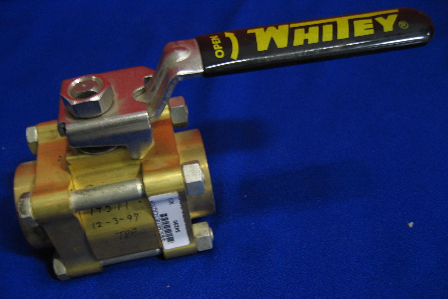 WHITEY 3 PIECE 60 SERIES BRASS BALL VALVE B-65TF16