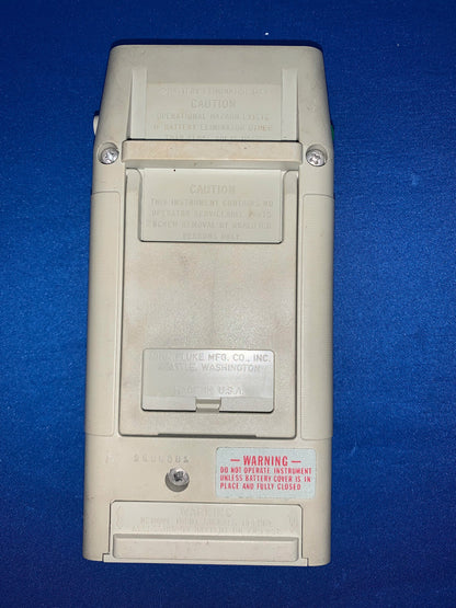 FLUKE 8022A マルチメーター