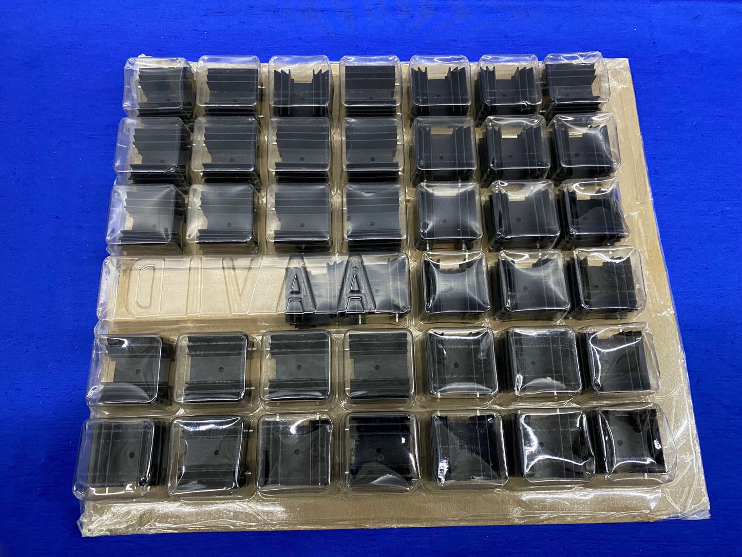 1 CONFEZIONE DA 40 - MOUSER ELECTRONICS 532-529802B25G DISSIPATORI DI CALORE DISSIPATORI DI CALORE