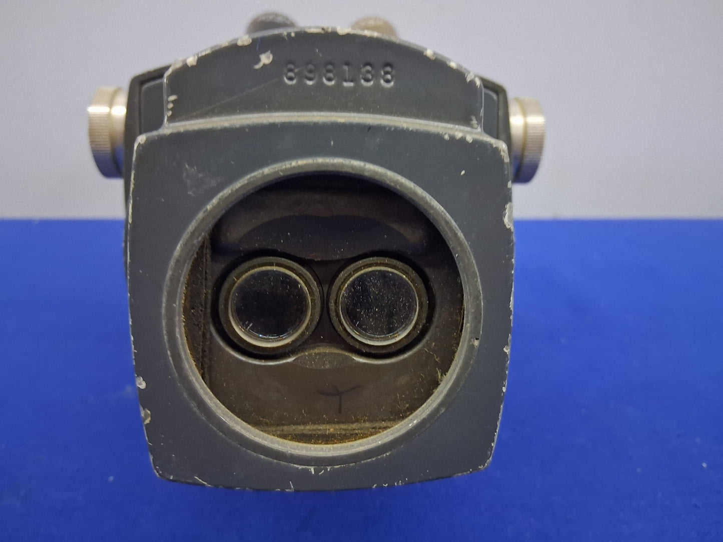 American Optical 569 0.7X-3X Stereo Microscope Head Only with 10X W.F Eyepieces