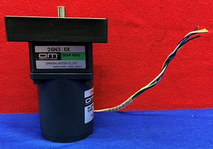 OM Oriental Motor AC Torque 2TK3CGN-A Motor met 2GN3.6K tandwielkop