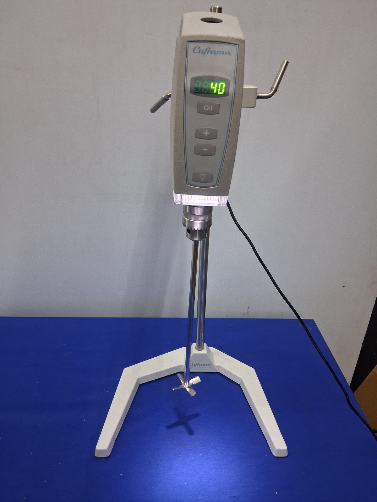 CAFRAMO 2002 COMPACT DIGITAL OVERHEAD STIRRER WITH STAND SHAFT & ROD 40-2002 RPM