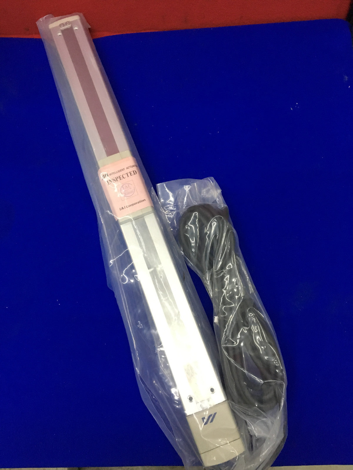 ACTUADOR LINEAL INTELIGENTE DS-SA5L-450 DE IAI CORPORATION