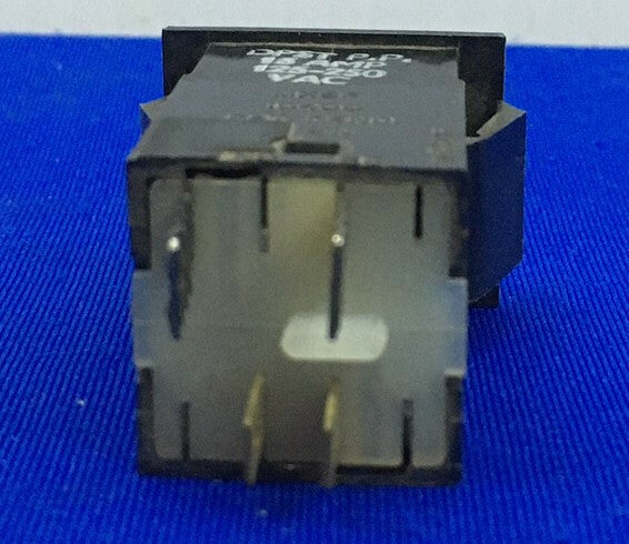 INTERRUPTEUR À BOUTON-POUSSOIR D'ALIMENTATION UND LAB MXSP10400 / MXSP 10400