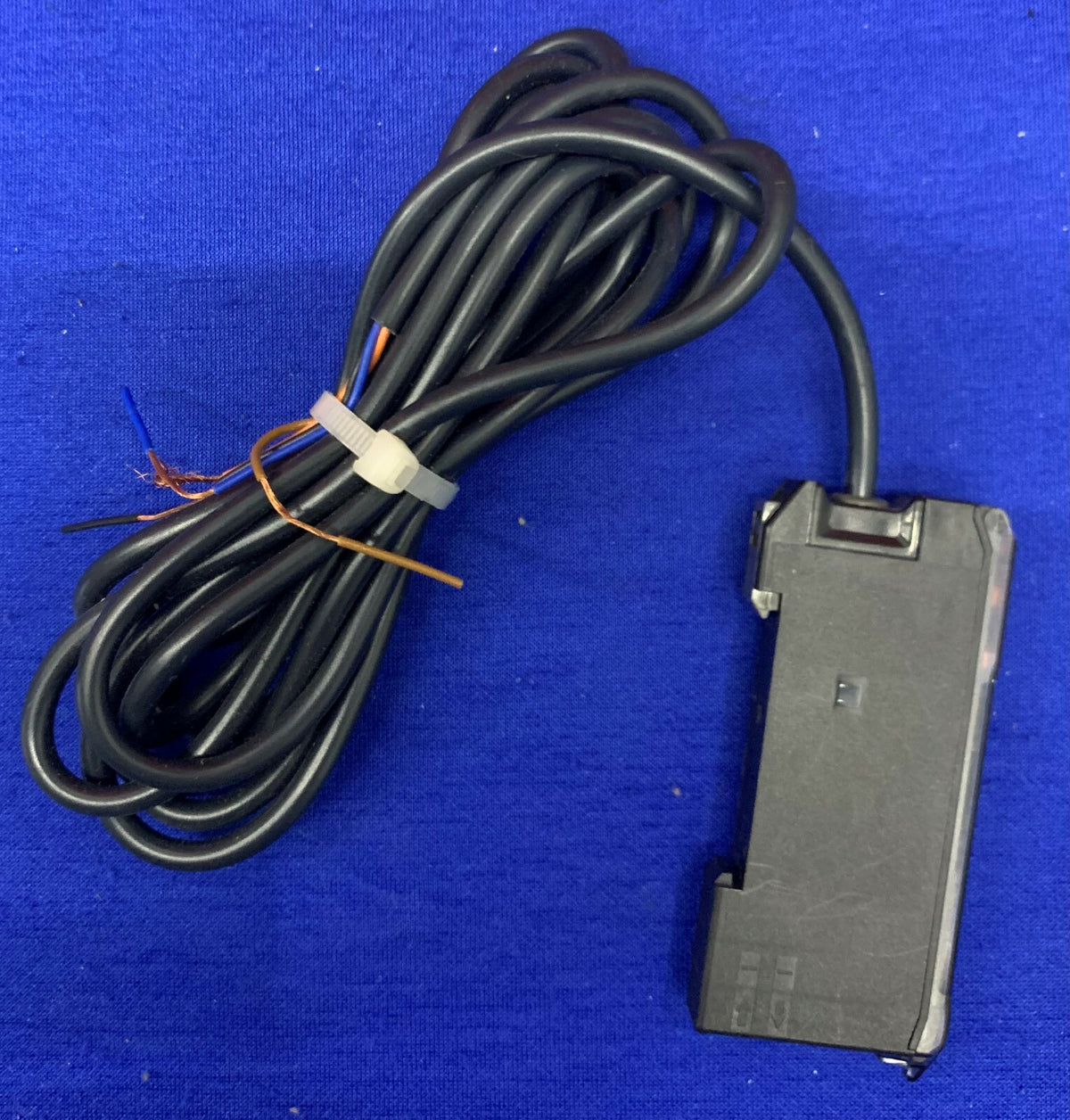 OMRON E3X-MDA11 Photoelektrischer Sensor 12 bis 24 VDC